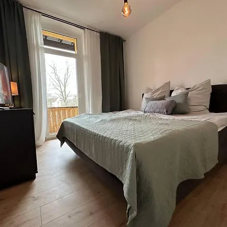 Herrliches Wohnen Mit Teichblick Altenburg Exterior photo